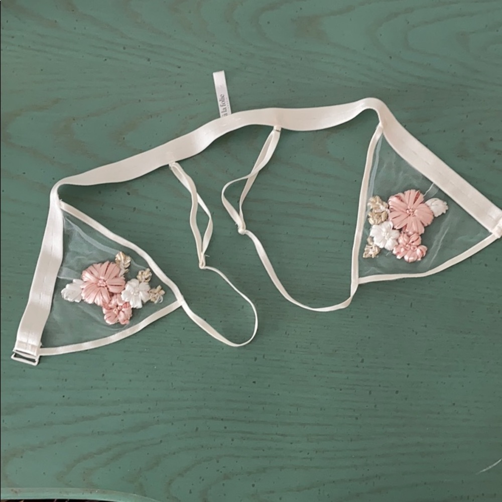 A La Folie white sheer/ribbon florets bralette - Picture 3 of 5